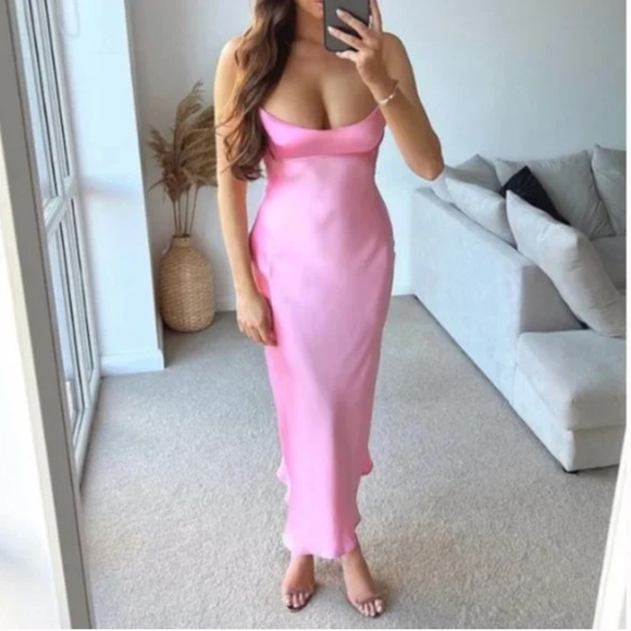 Zara Pink Satin Effect Cut Out Dress - Picture 1 of 3
